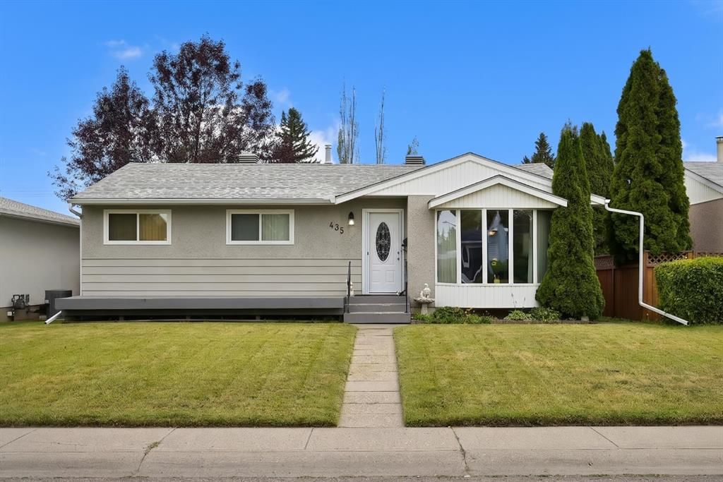 435 88 Avenue SE, Calgary — main listing photo