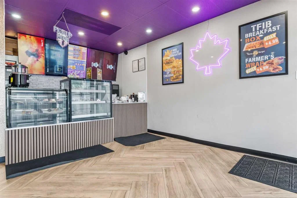 20 14 Street NW, Calgary — main listing photo