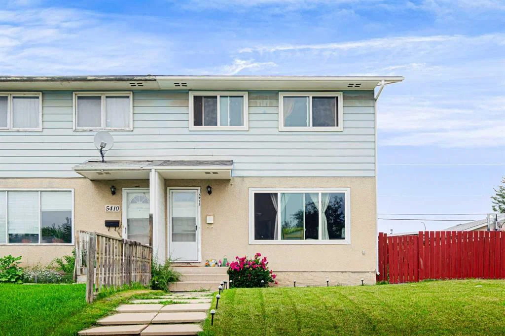 5412 14 Avenue SE, Calgary — main listing photo