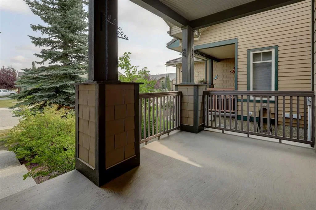 103 Bridle Estates Mews SW, Calgary — photo 2 of 37