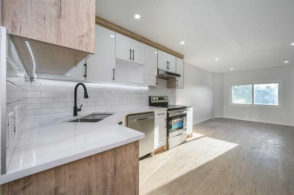 4249 Catalina Boulevard NE, Calgary — photo 5 of 33