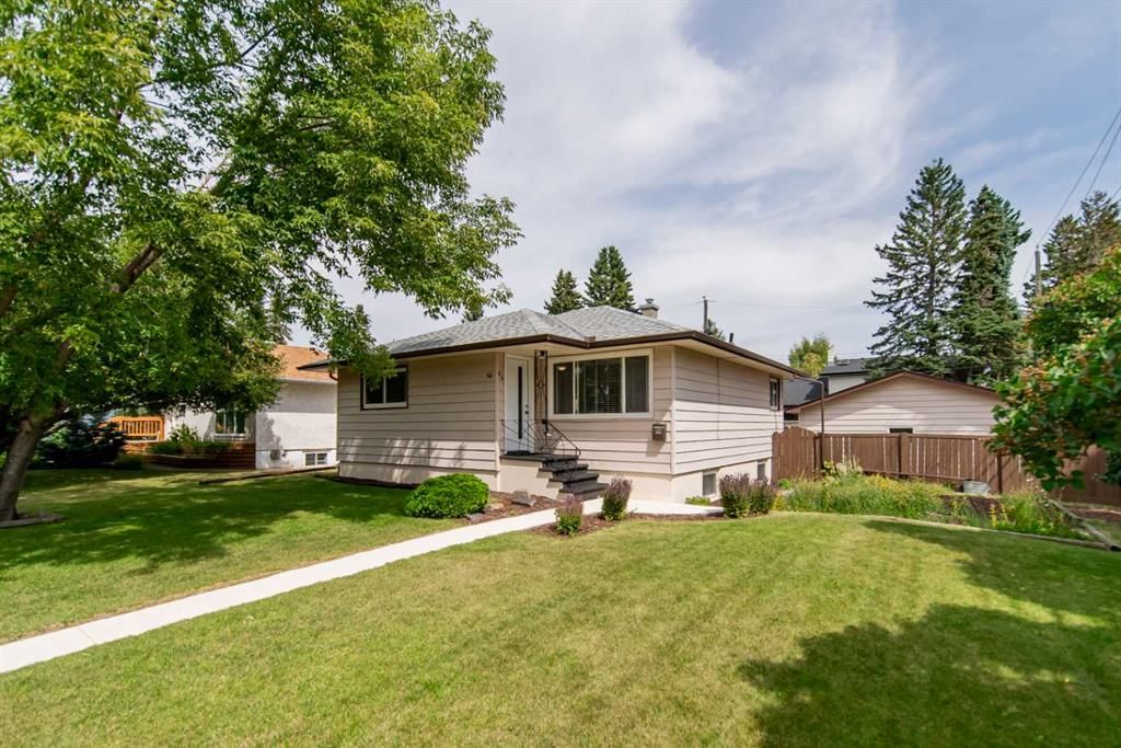 84 Waterloo Drive SW, Calgary — main listing photo