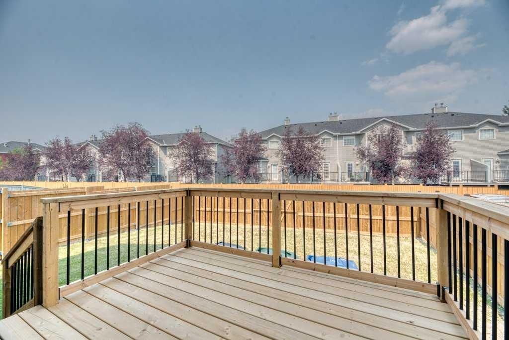 20 Taracove Crescent NE, Calgary — photo 4 of 40