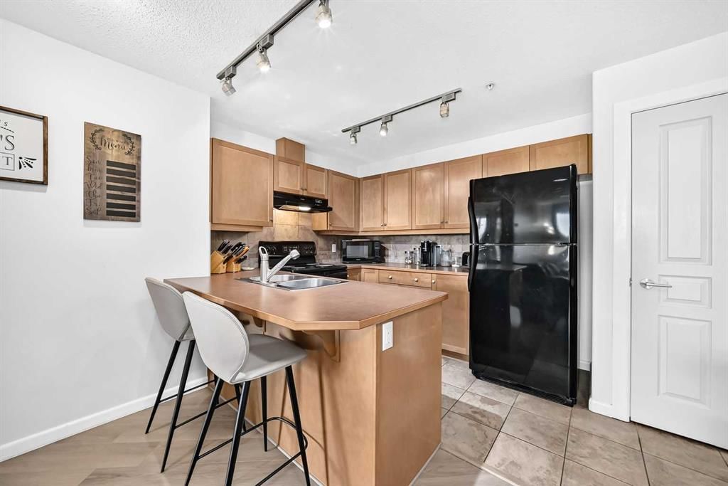 208, 30 Cranfield Link SE, Calgary — photo 4 of 45