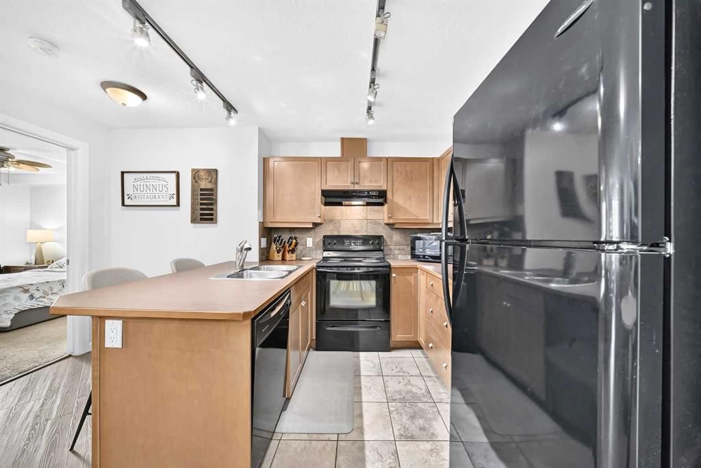 208, 30 Cranfield Link SE, Calgary — photo 5 of 45