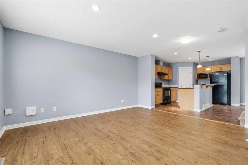 149 Prestwick Villas SE, Calgary — photo 3 of 30
