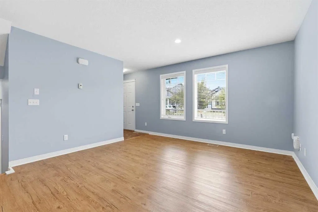 149 Prestwick Villas SE, Calgary — photo 5 of 30