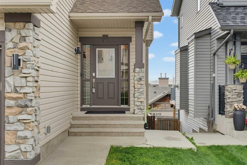 71 Pantego Way NW, Calgary — photo 3 of 48