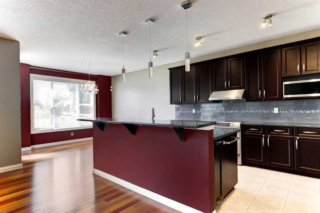 406 Silverado Boulevard SW, Calgary — photo 4 of 41