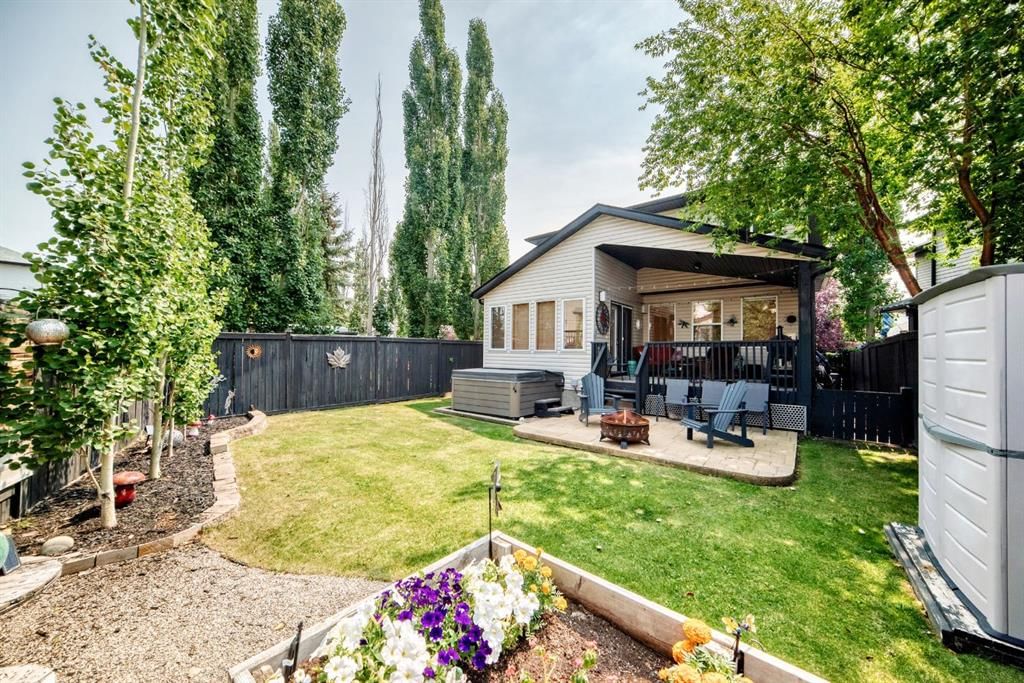 206 Panamount Grove NW, Calgary — photo 3 of 49