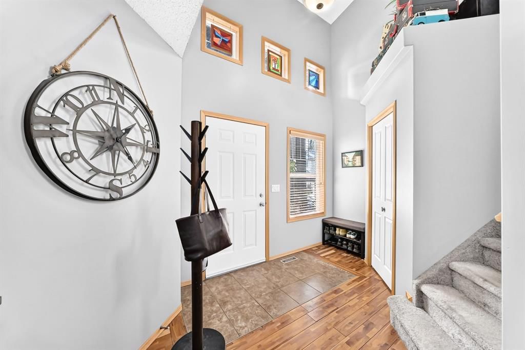 206 Panamount Grove NW, Calgary — photo 4 of 49