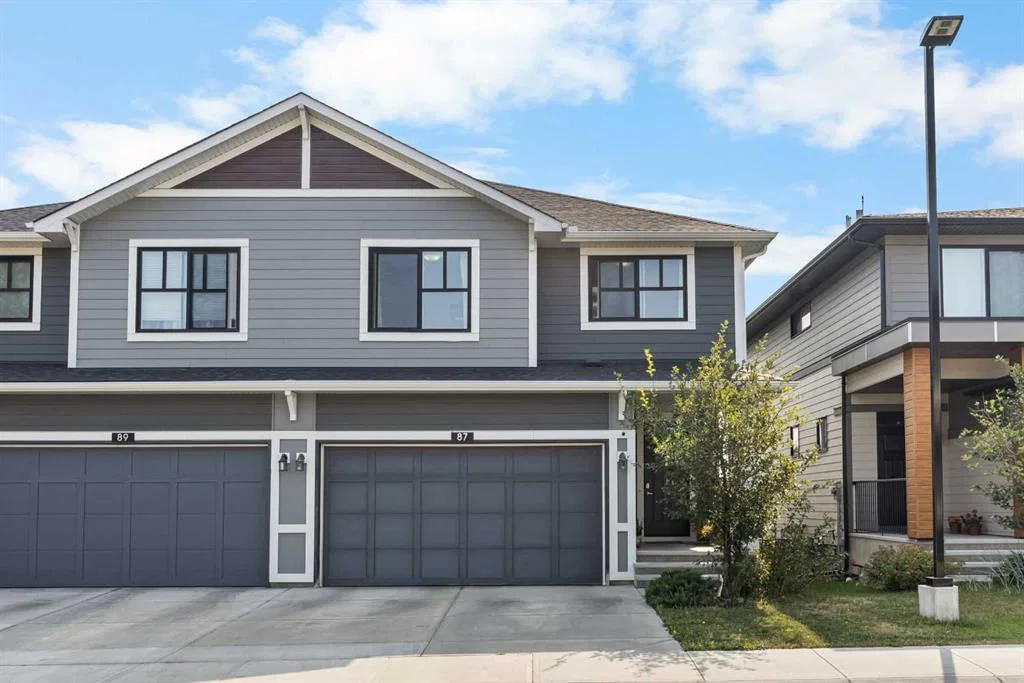 87 Harvest Grove Common NE, Calgary — main listing photo