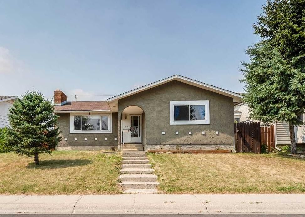 235 Penswood Way SE, Calgary — main listing photo