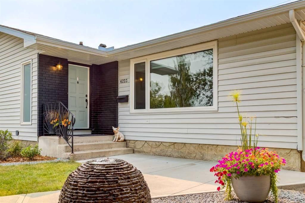 6223 Silver Ridge Drive NW, Calgary — photo 3 of 48
