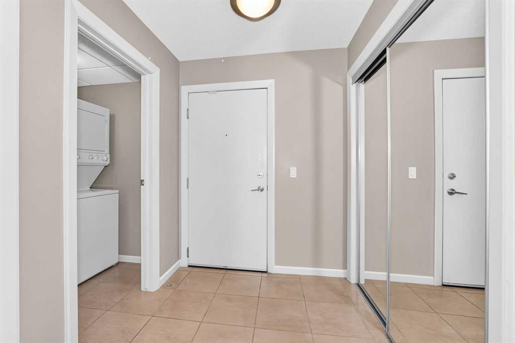 2403, 210 15 Avenue SE, Calgary — photo 3 of 49