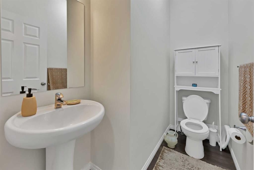 533 Savanna Boulevard NE, Calgary — photo 5 of 16