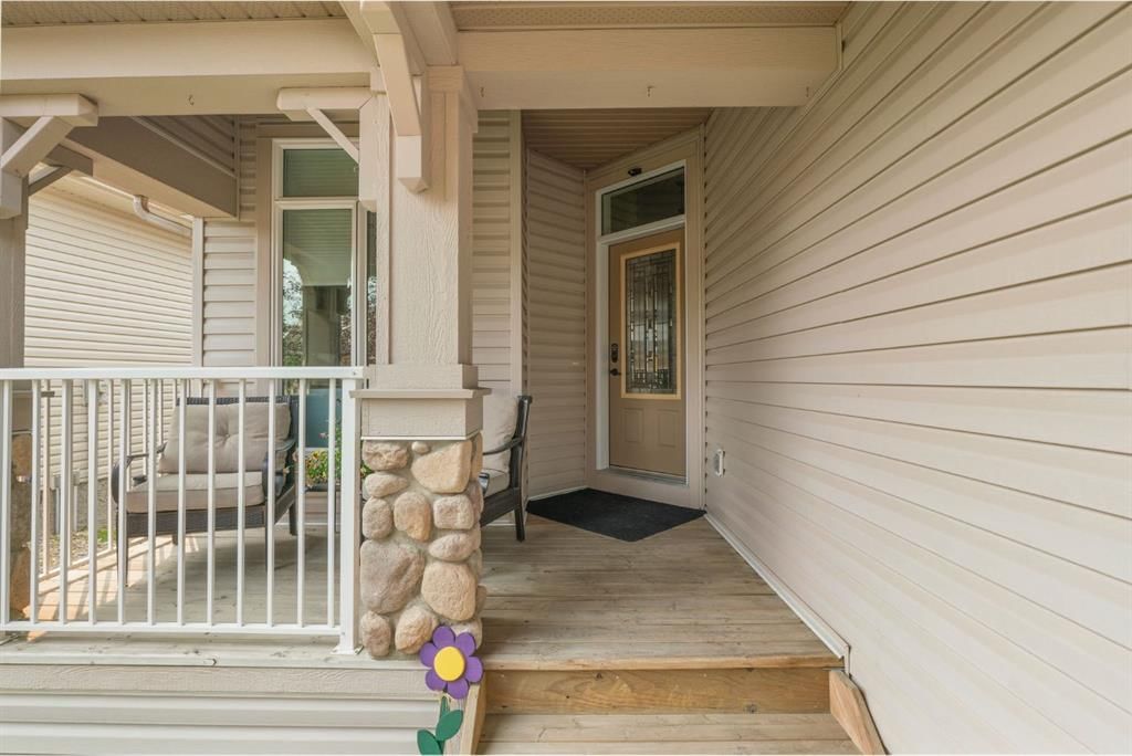 204 Sunset Square, Cochrane — photo 5 of 43