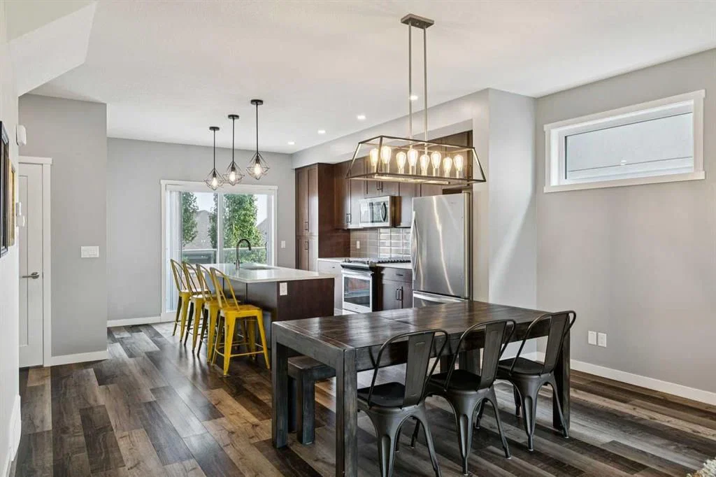 102 Shawnee Common SW, Calgary — photo 4 of 35