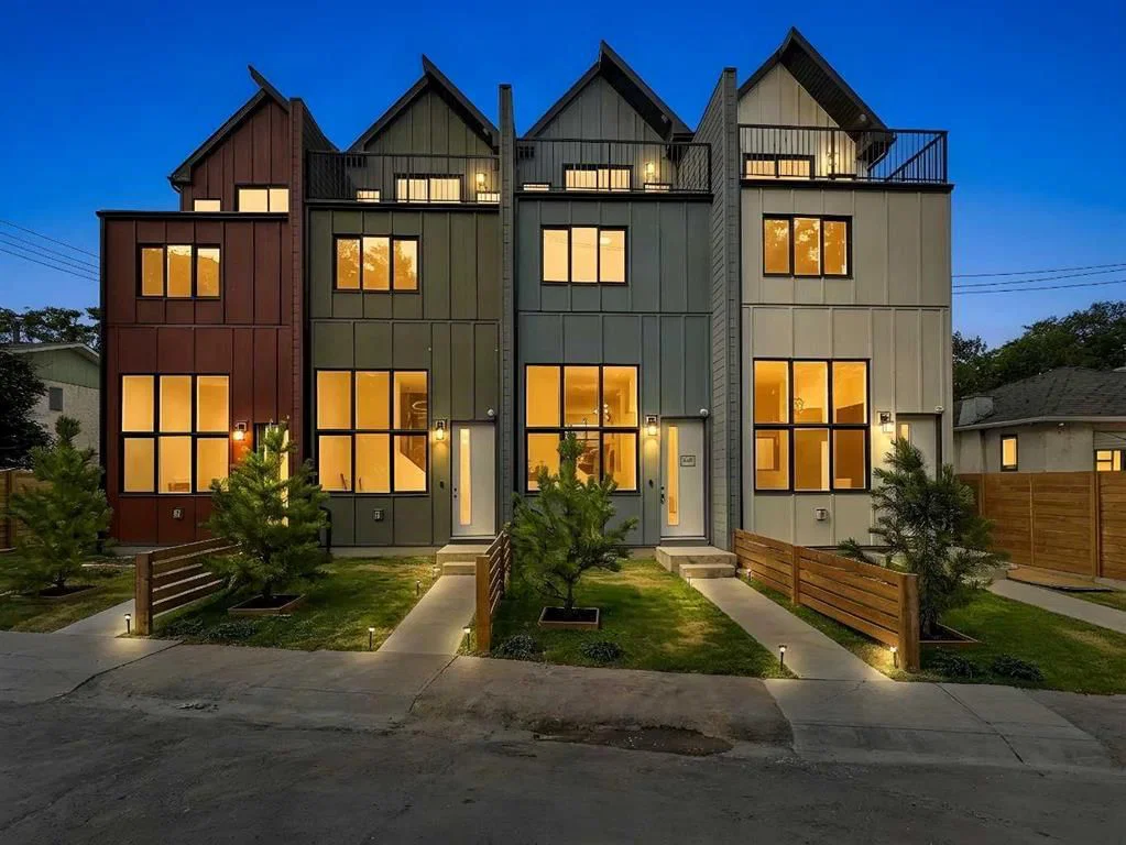 2018, 2020, 202 12 Avenue SW, Calgary — photo 2 of 40