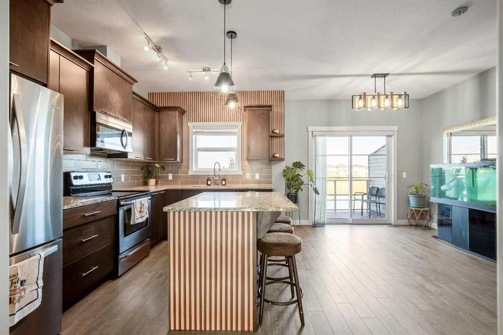 554 Redstone View NE, Calgary — photo 5 of 25