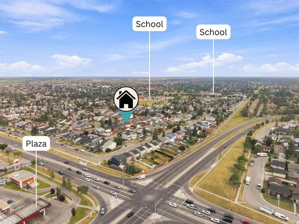 427 Falmere Road NE, Calgary — photo 4 of 41