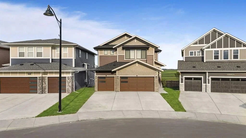 105 Homestead Crescent NE, Calgary — main listing photo