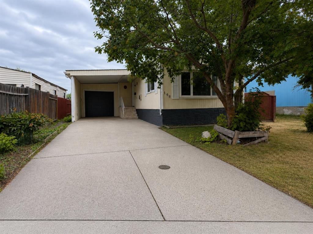 168 Huntwell Road NE, Calgary — photo 2 of 20