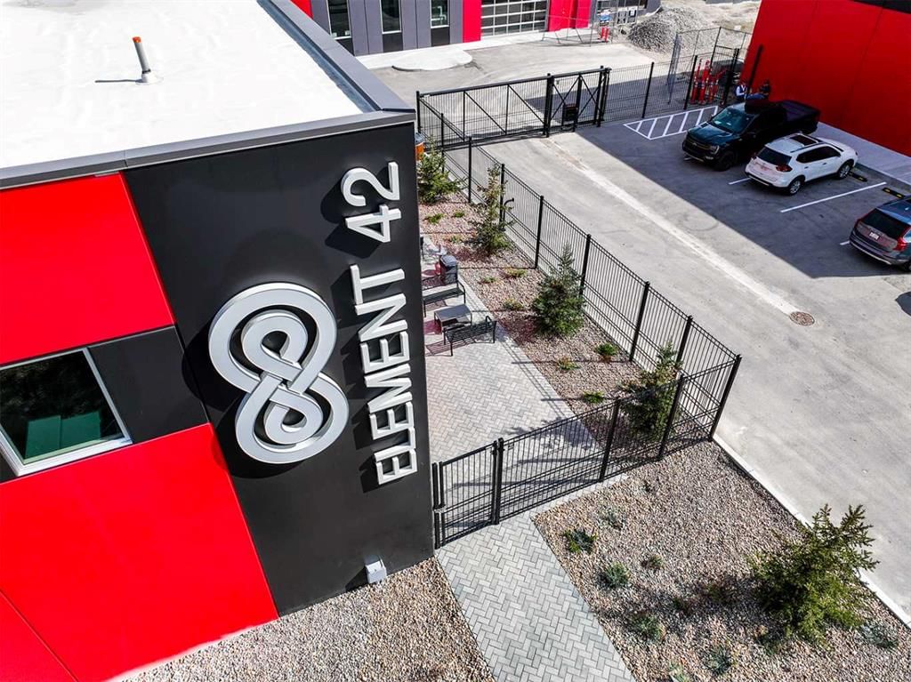 Main photo