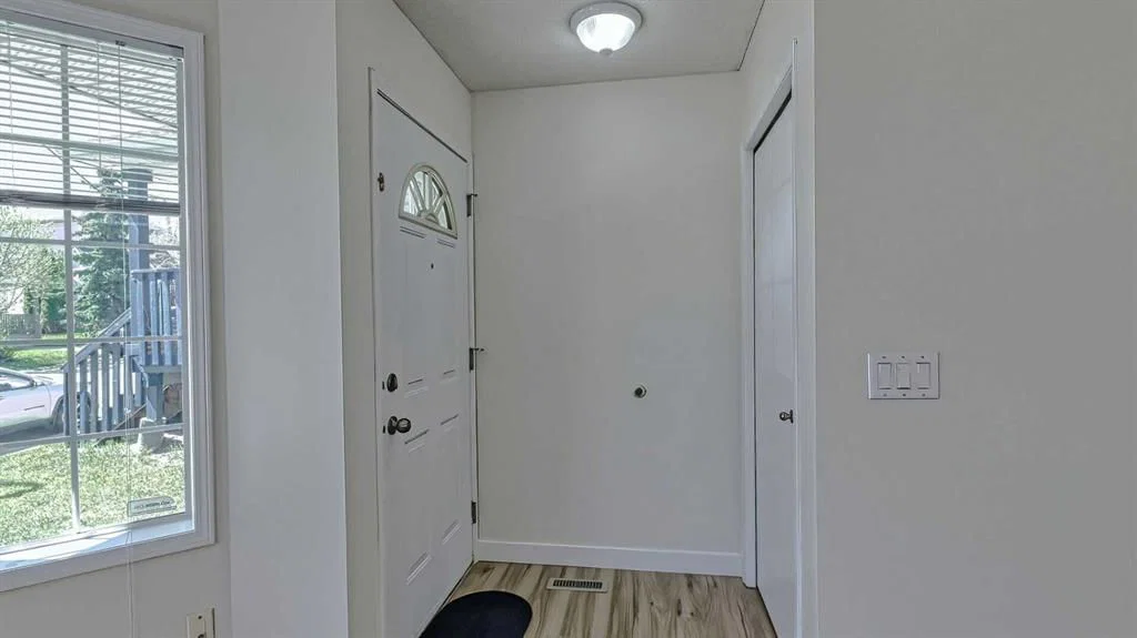 157 Harvest Gold Heights NE, Calgary — photo 5 of 49