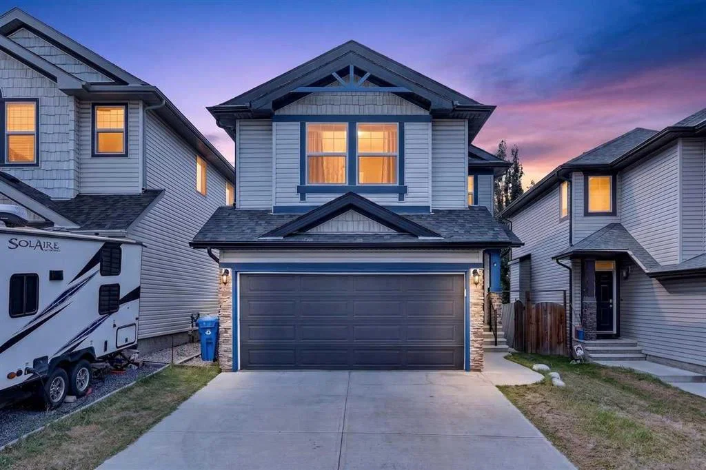 377 Panora Way NW, Calgary — main listing photo