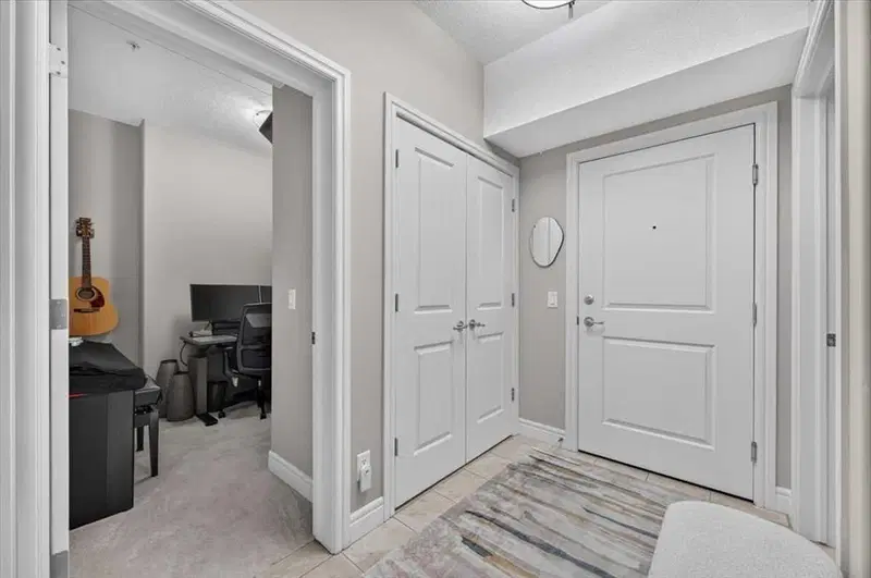 2215, 2330 Fish Creek Boulevard SW, Calgary — photo 4 of 25