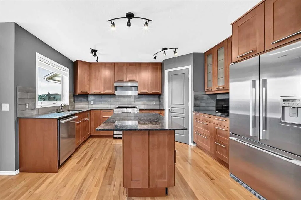 91 Sienna Park Terrace SW, Calgary — photo 4 of 50