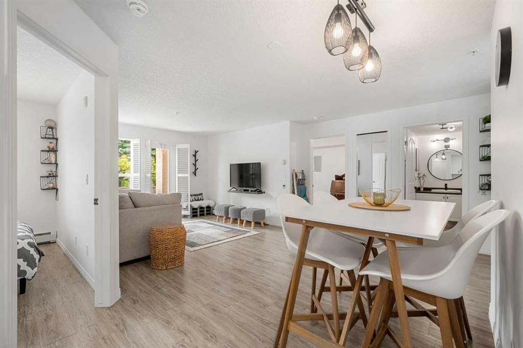 102, 550 Prominence Rise SW, Calgary — photo 2 of 49