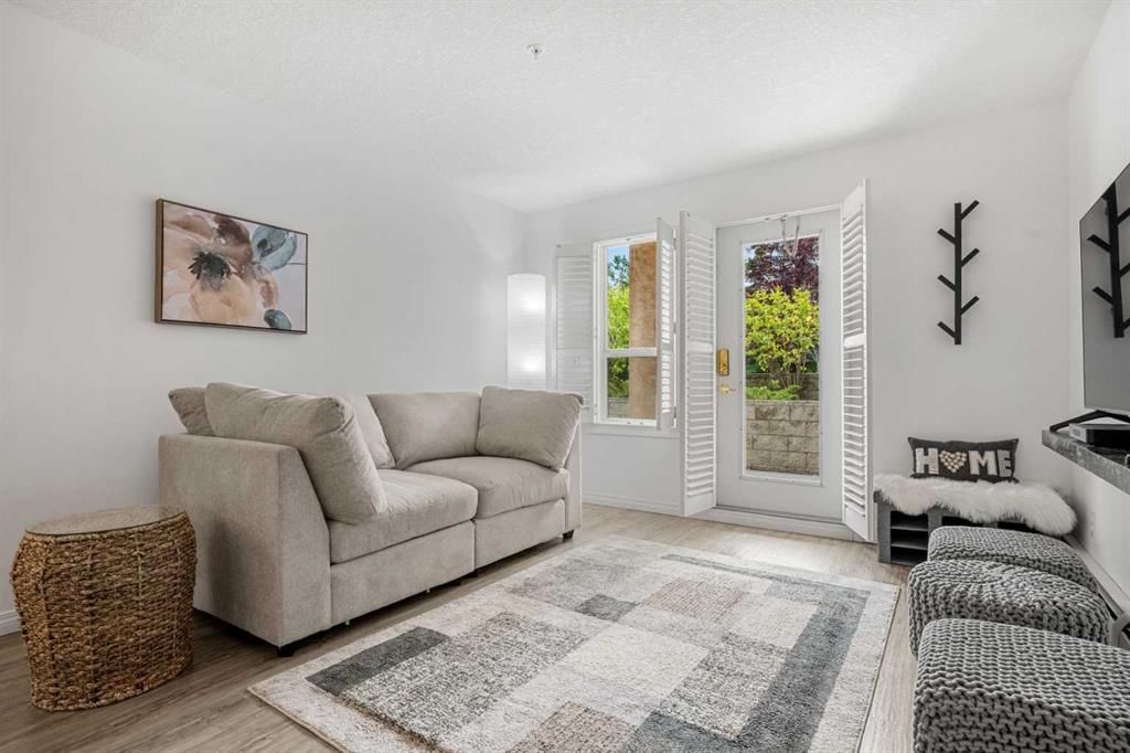 102, 550 Prominence Rise SW, Calgary — photo 5 of 49