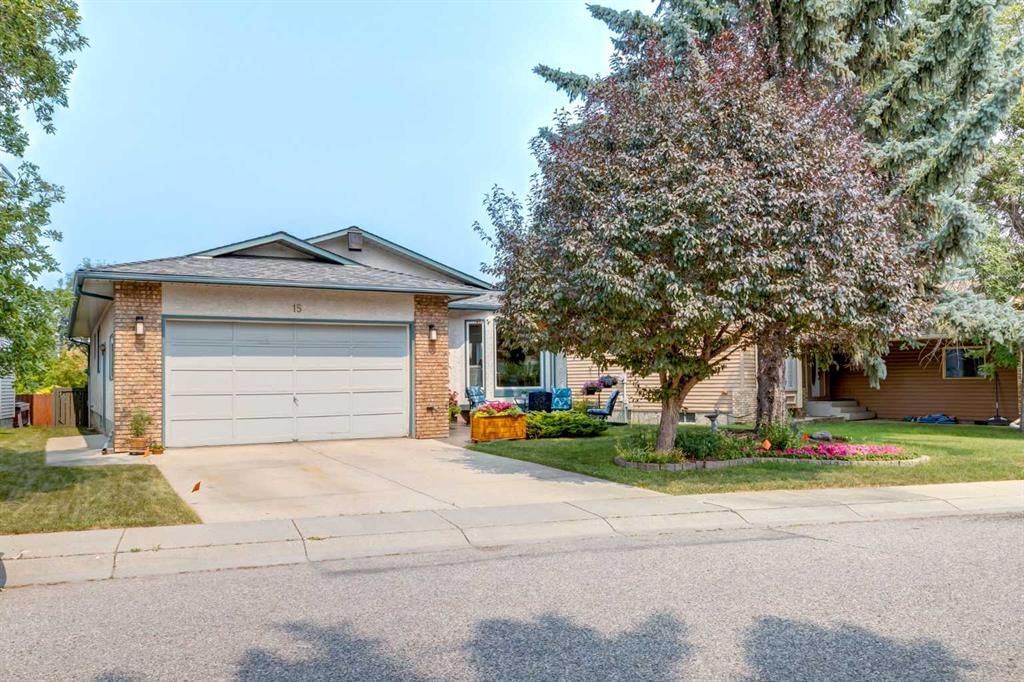 15 Sunrise Crescent SE, Calgary — photo 2 of 45