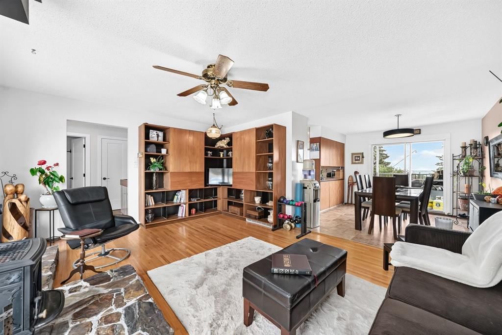 6216 Touchwood Drive NW, Calgary — photo 5 of 28