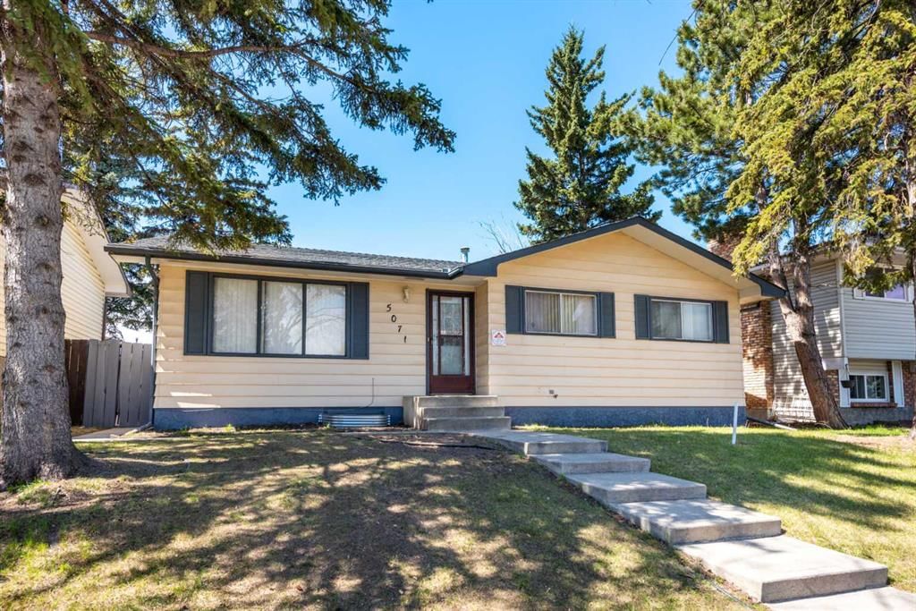 5071 Whitestone Way NE, Calgary — photo 2 of 41
