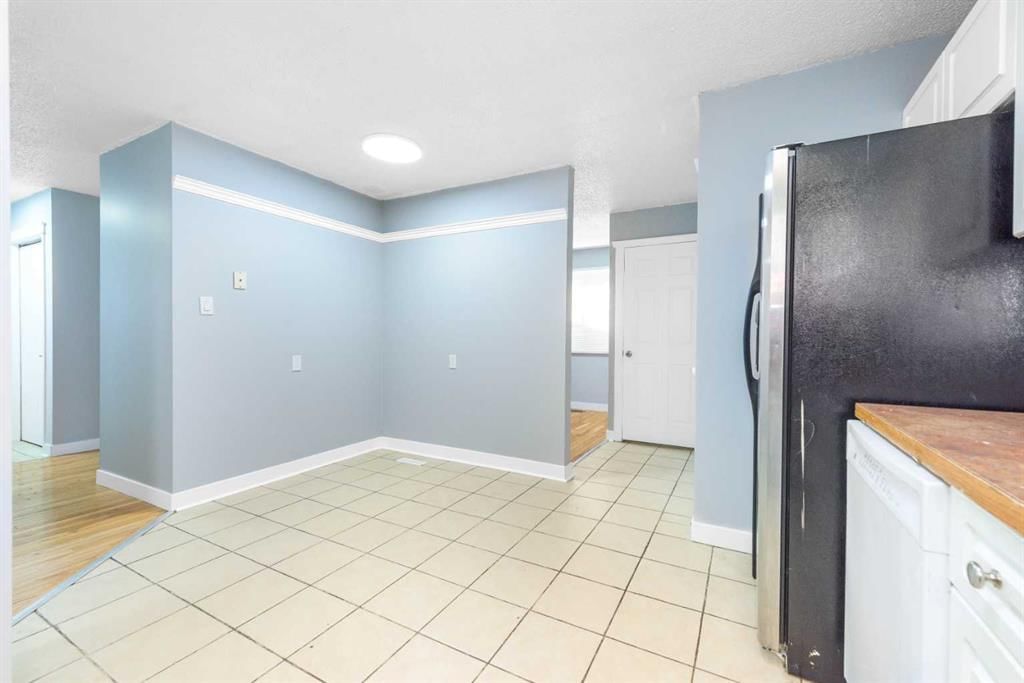 5071 Whitestone Way NE, Calgary — photo 4 of 41