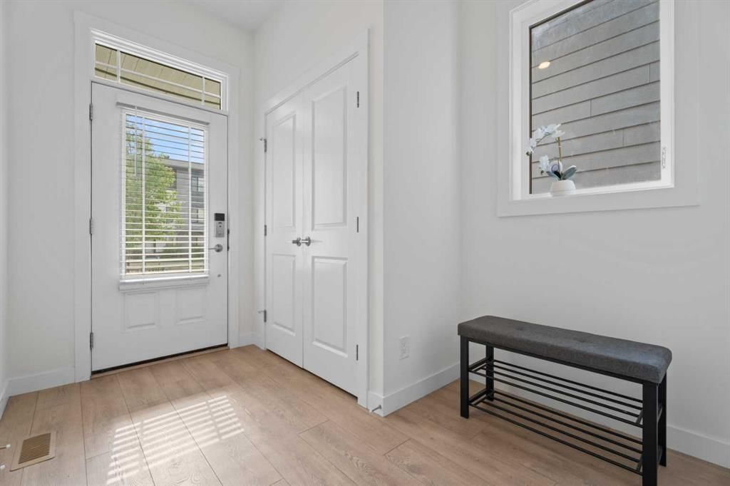 19 Cranbrook Gardens SE, Calgary — photo 4 of 49