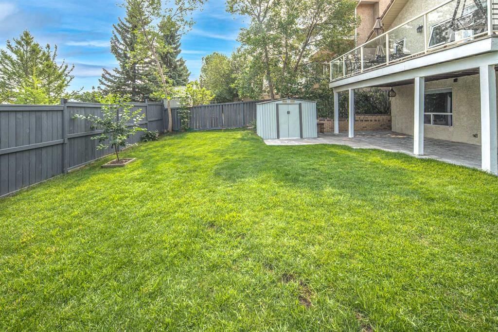2612 Signal Hill Drive SW, Calgary — photo 2 of 50