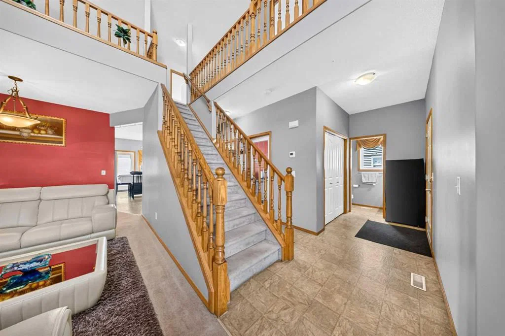 154 Saddleland Close NE, Calgary — photo 5 of 40