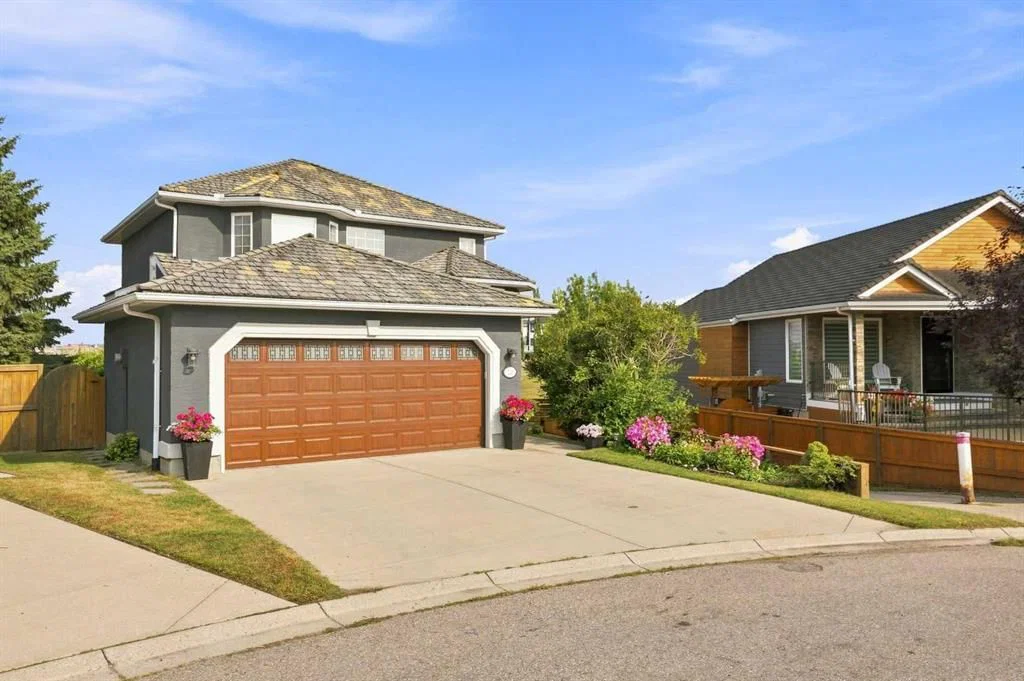 122 Sceptre Close NW, Calgary — photo 3 of 50