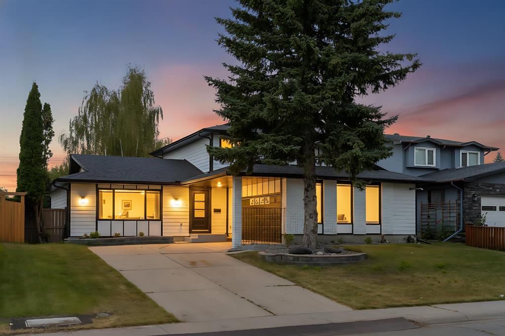 816 Lake Ontario Drive SE, Calgary — main listing photo