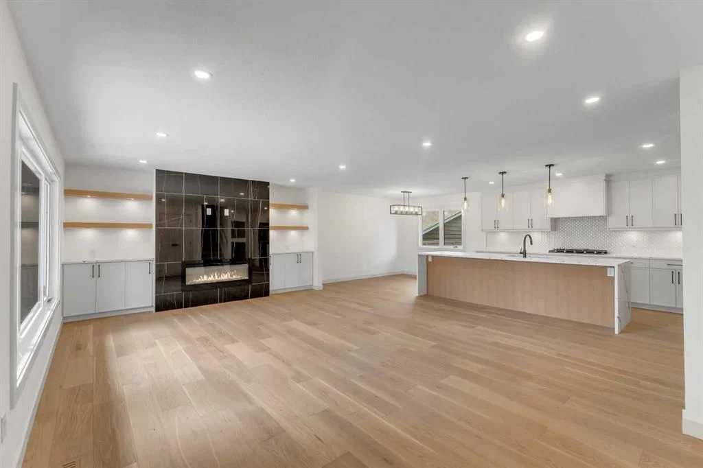 816 Lake Ontario Drive SE, Calgary — photo 4 of 41