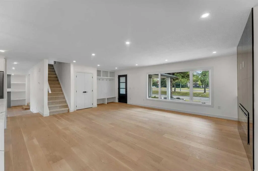 816 Lake Ontario Drive SE, Calgary — photo 5 of 41