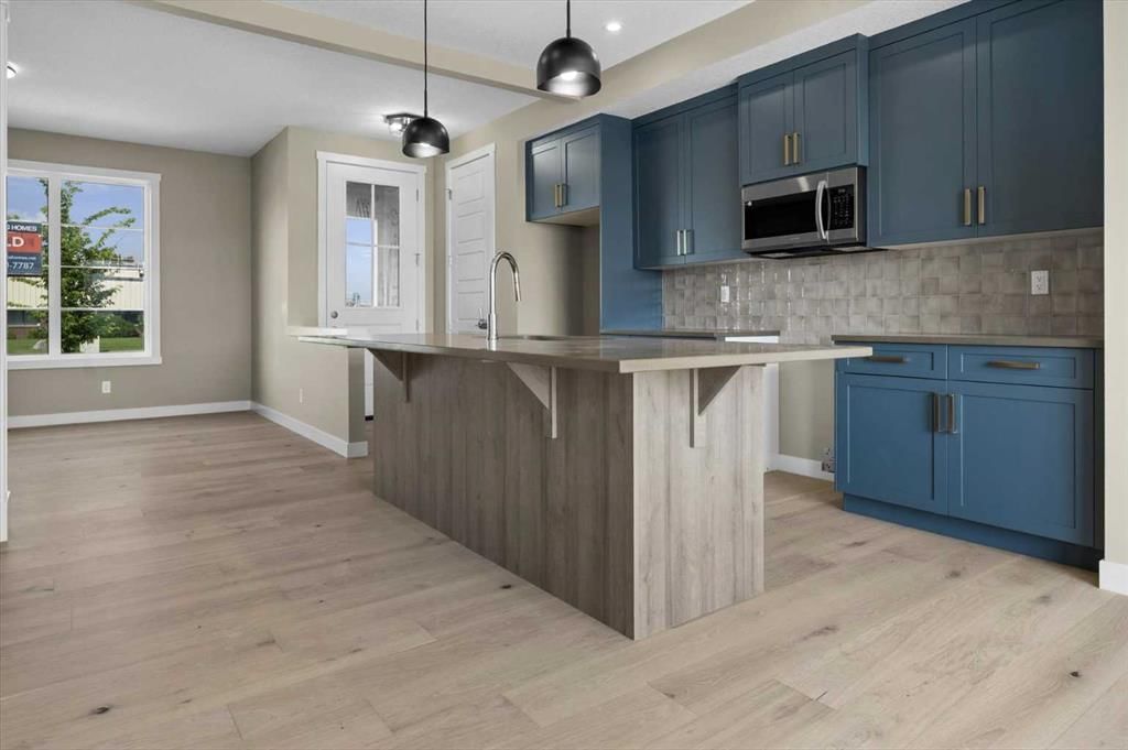 406 River Avenue, Cochrane — photo 4 of 50