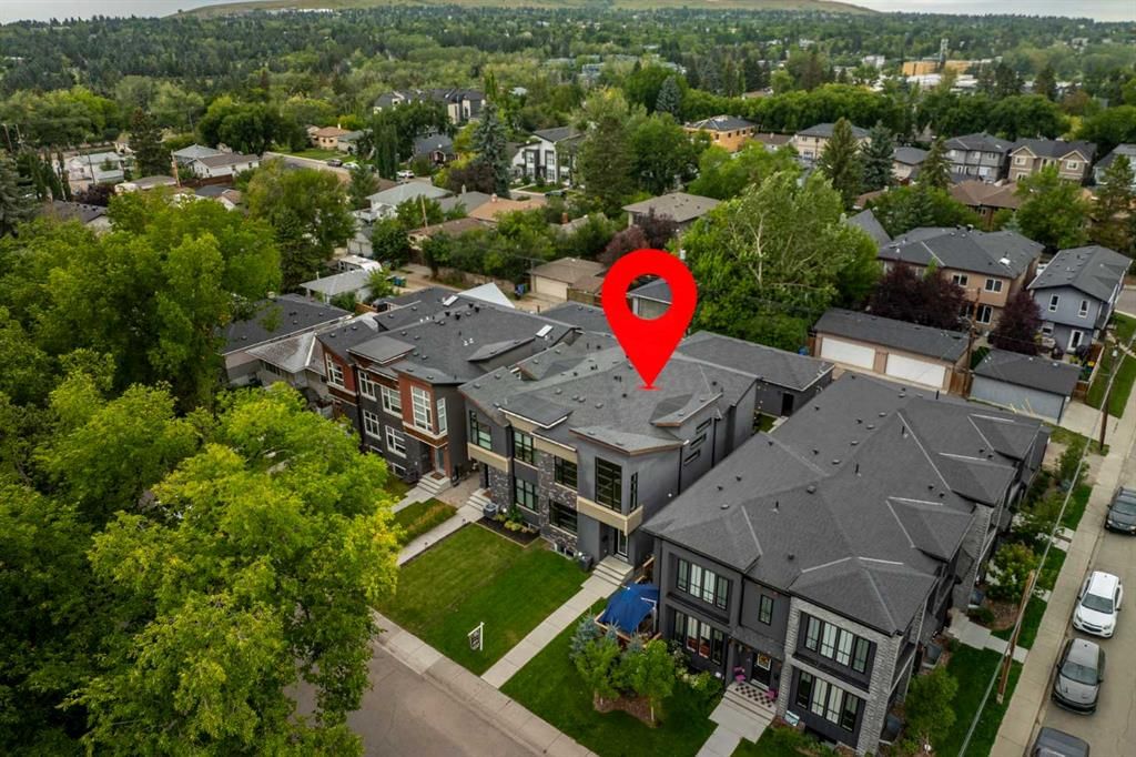 406 33 Avenue NW, Calgary — photo 4 of 47