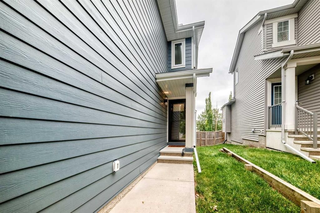 108 Sage Valley Drive NW, Calgary — photo 2 of 49