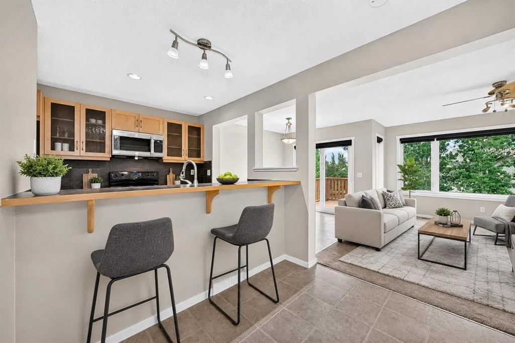 108 Sage Valley Drive NW, Calgary — photo 3 of 49