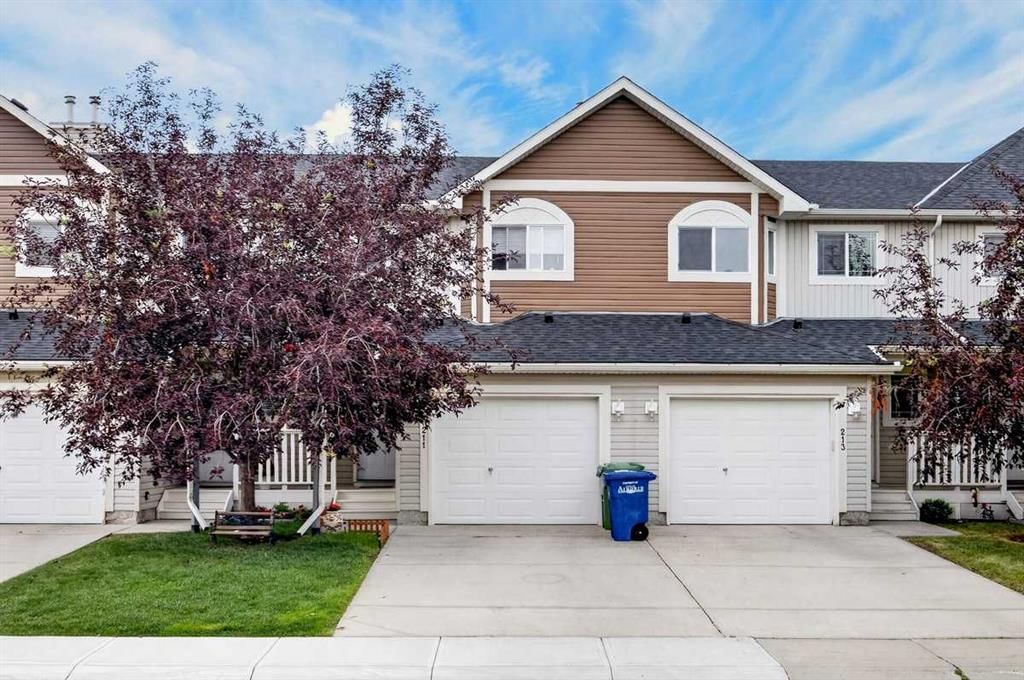 211 Bayside Point SW, Airdrie — photo 2 of 40